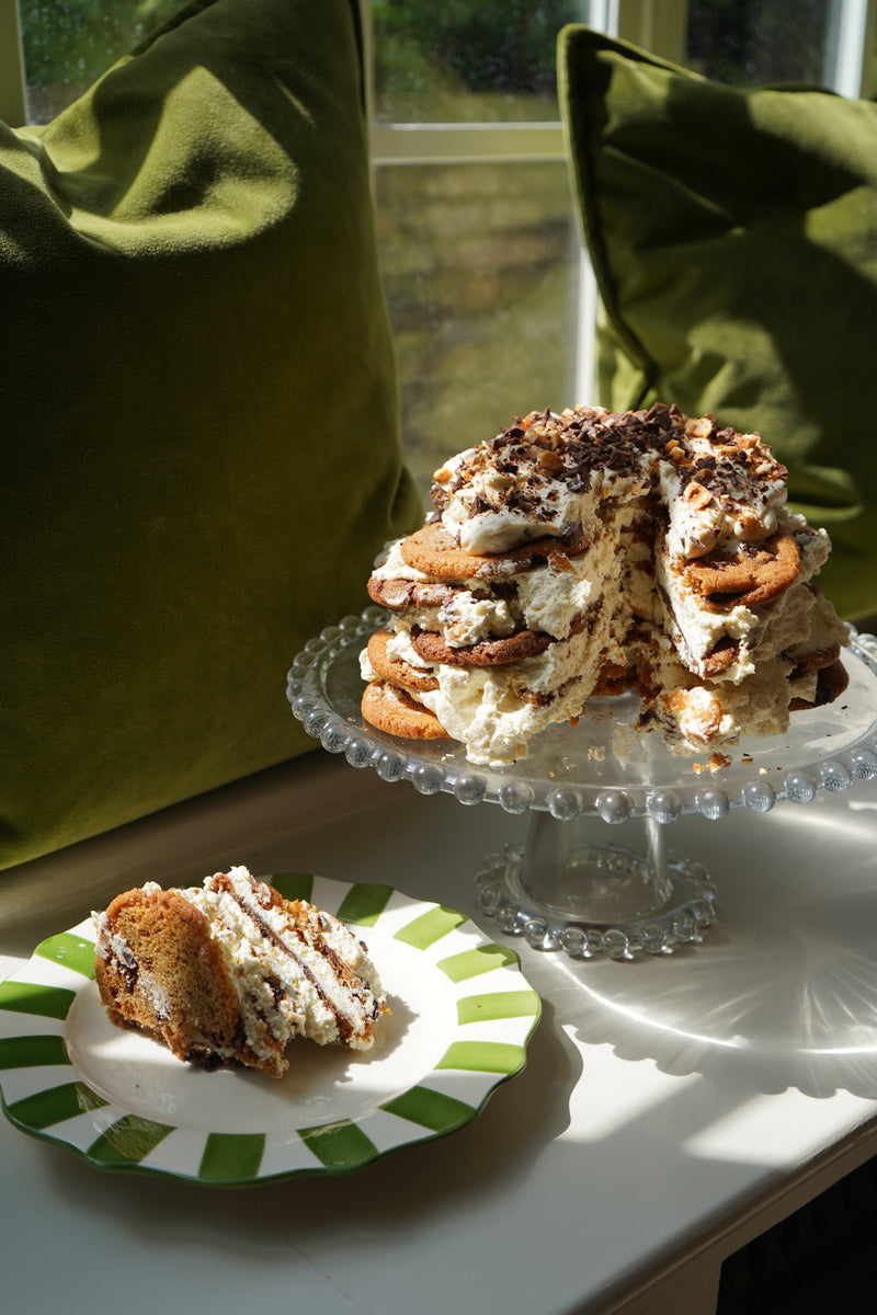 Easy No-Bake Cookie Cake Recipe (Martha Stewart Inspired)